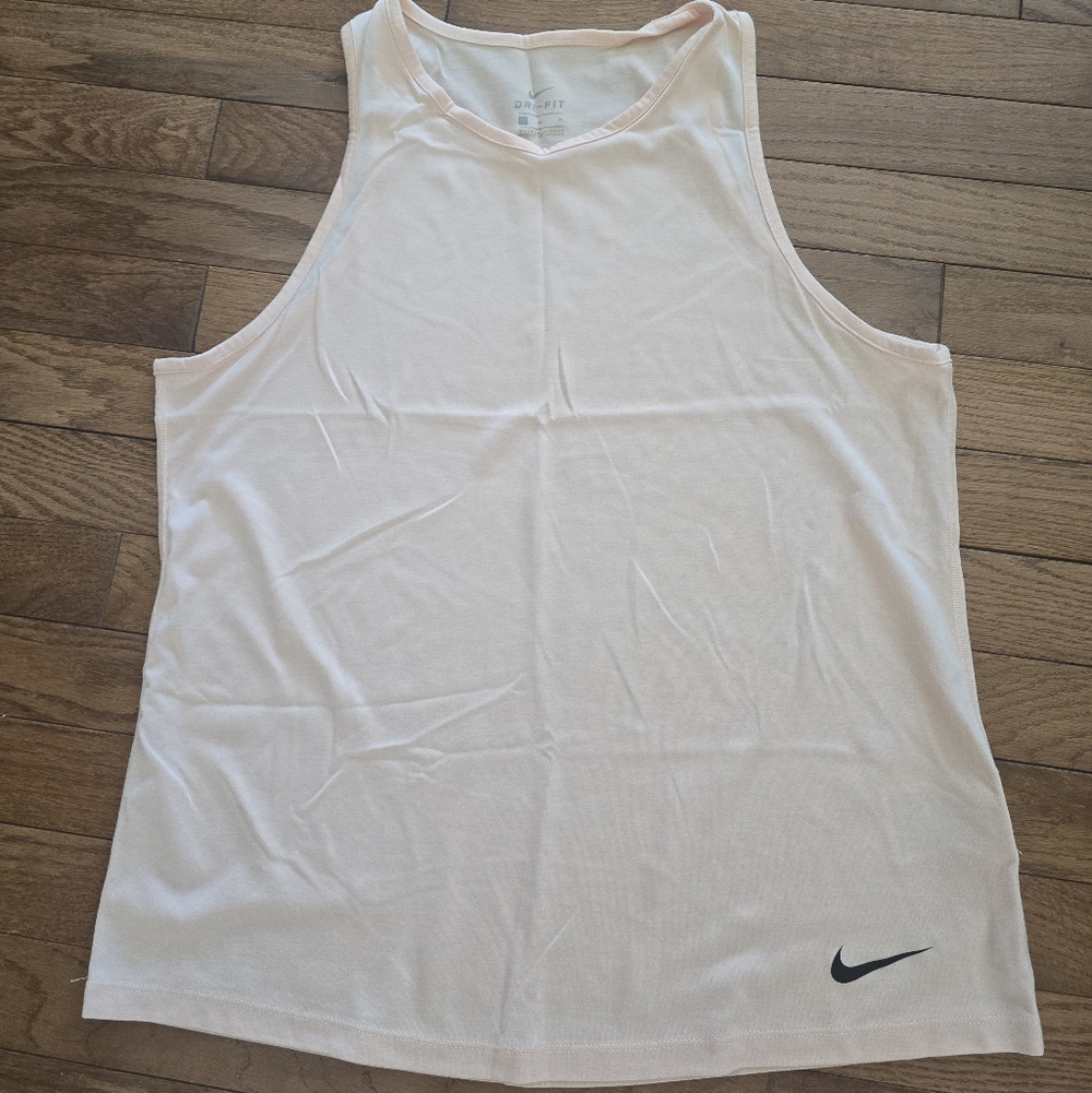 Nike Women's soft pink dri-fit Tank Top - size M EUC